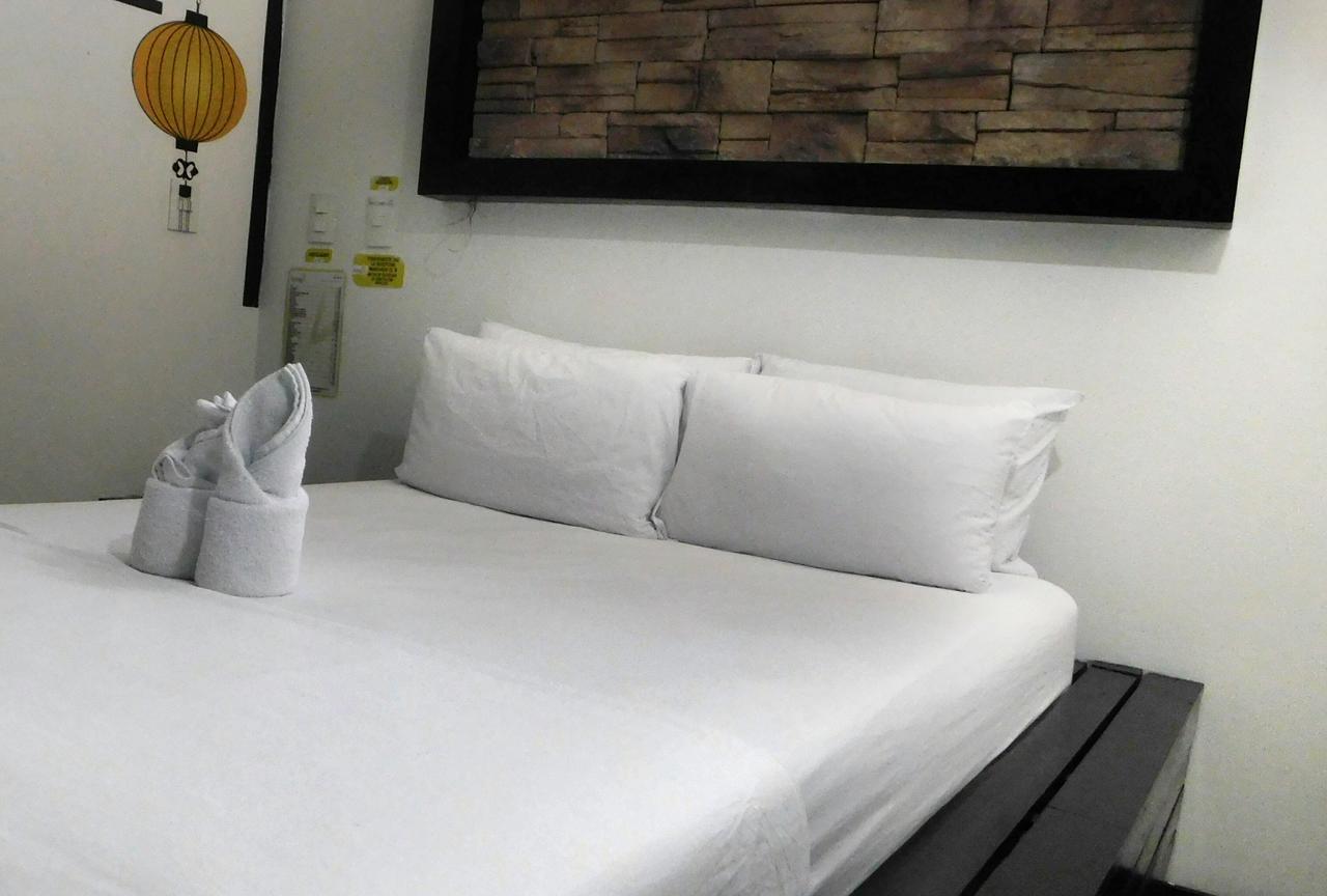 Hotel Kong 메딜린 외부 사진